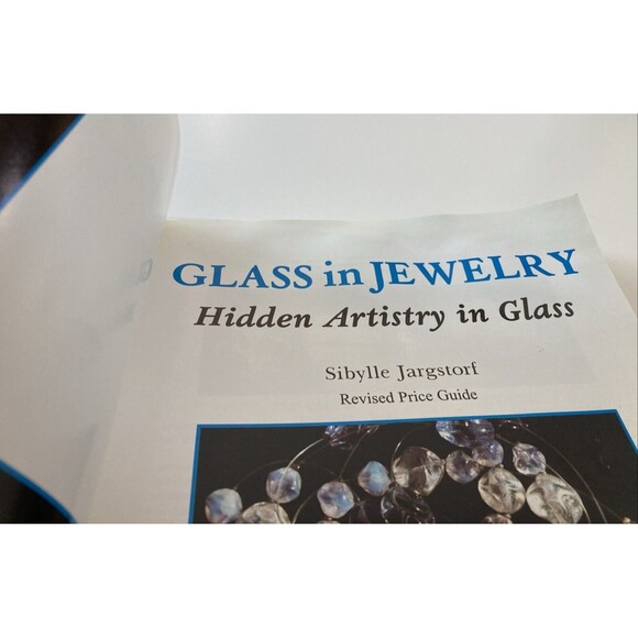 Glass in‎ Jewelry - Paperback By Jargstorf, Sibylle - Schiffer Book ACCEPTABLE - Picture 4 of 9